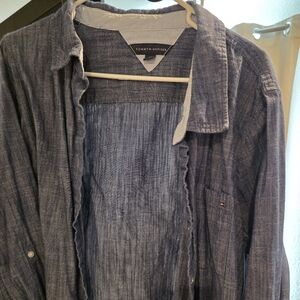 TOMMY HILLFIGER  Womens Washed Denimn Look Button Down Shirt